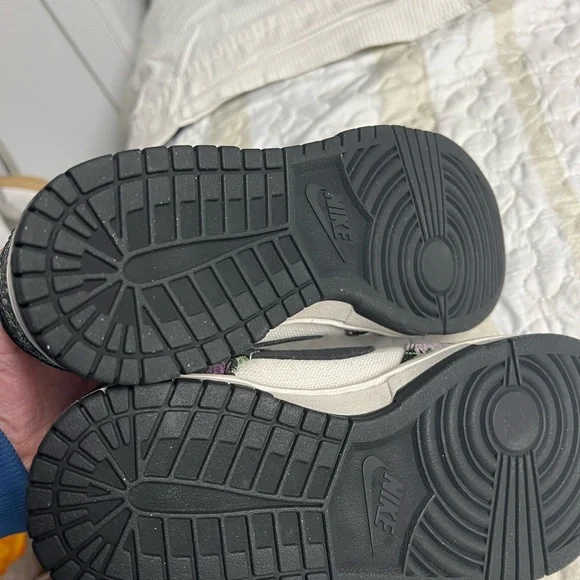 CRISP NIKE DUNK LOW NEXT NATURE FLORAL TAPESTRY SIZE 7.5 NEW!!!! - Picture 5 of 6